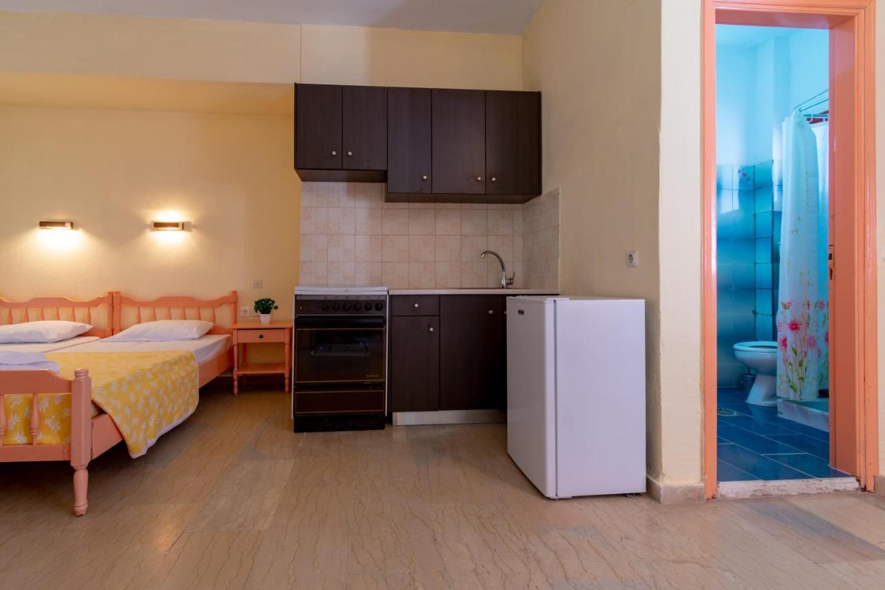 Bella Grecia Studios And Apartments By Hotelius Moraḯtika Exterior foto